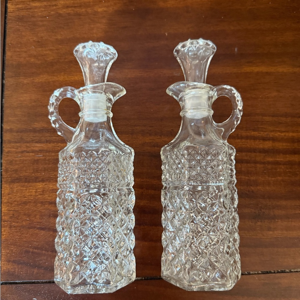 Vintage Anchor Hocking Wexford Clear Glass Vinegar & Oil Cruets with Stoppers
